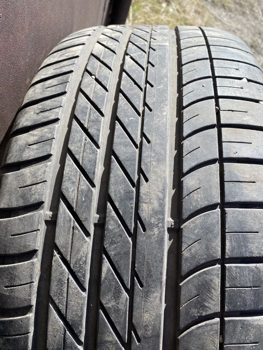 Продам шины 255/55/18
