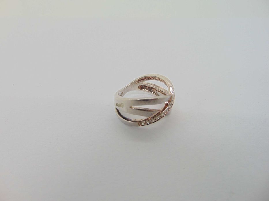 Inel din argint cu zirconiu