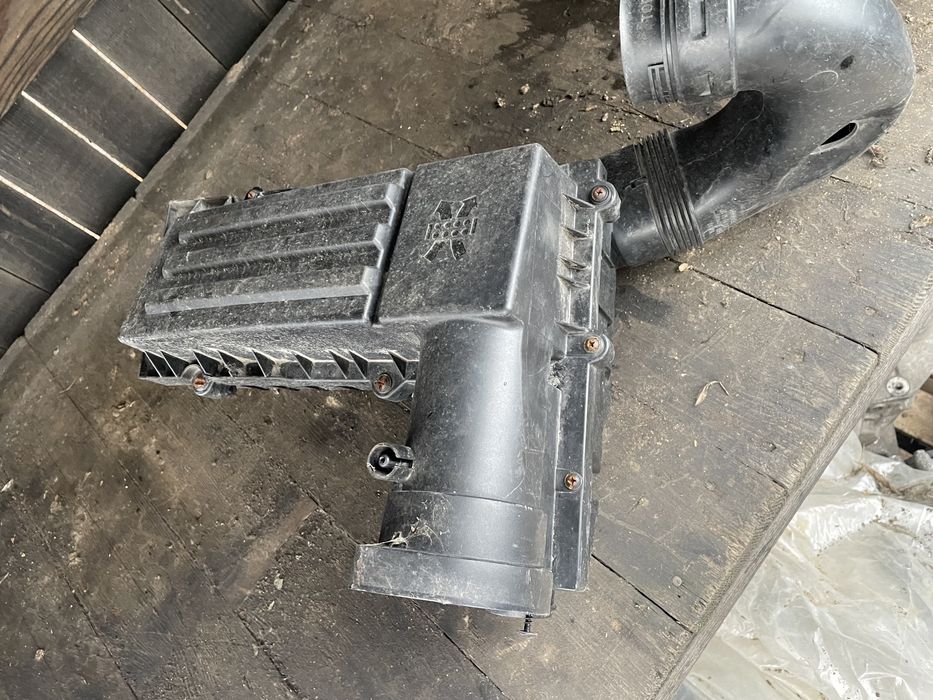 Carcasa filtru aer Golf 5 6 Passat b6 b7 CC 1.6 1.8 2.0 euro 5