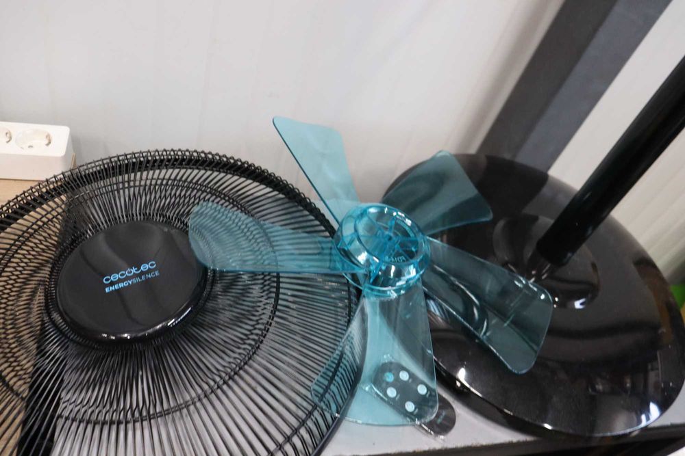 Вентилатор Cecotec EnergySilence 560 Max Smart, дистанционно, С ДЕФЕКТ