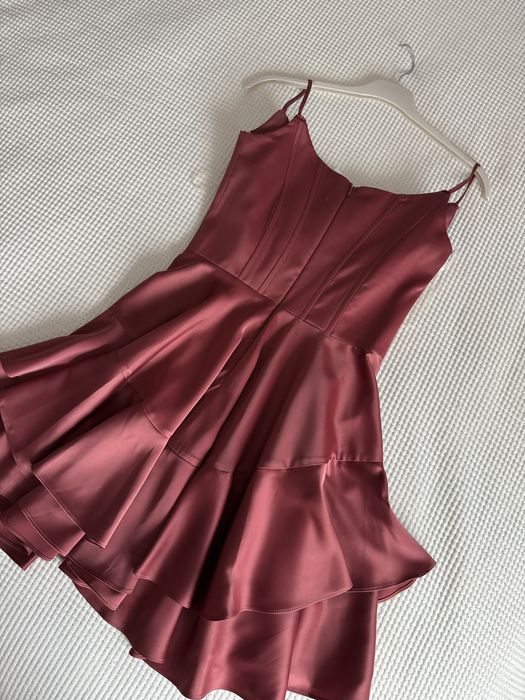 Нова официална рокля в бордо – сатен