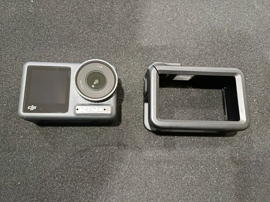 Camera DJI , Action 4 cu carcasa de protectie  , ca noua