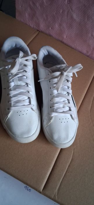 Adidasi din piele Puma mărimea 38