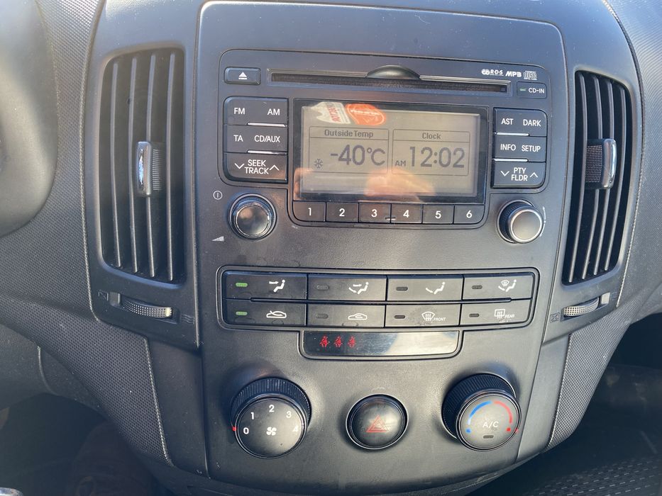 CD/klimatronik / Hyundai i30 /2007-2012г