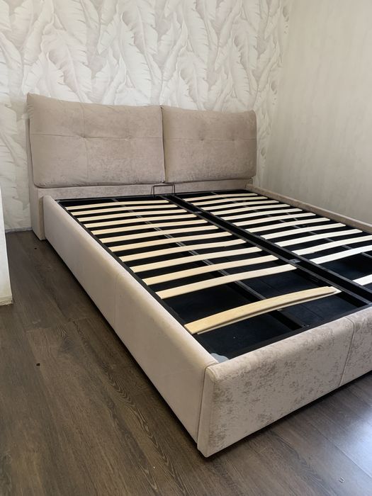 Перетяжка кроватей и диванов!!