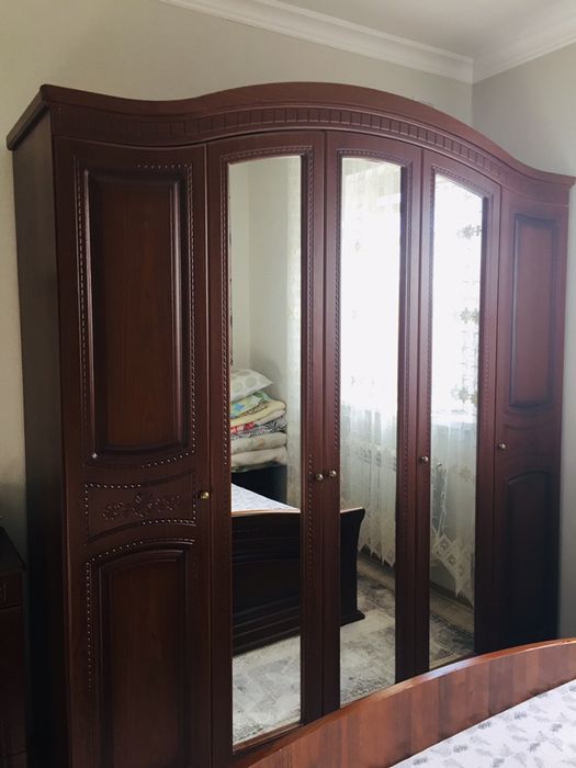 Спальный гарнитур