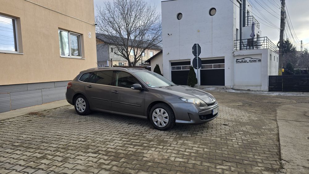 Persoana fizica vând Renault Laguna 3, facelift 2010