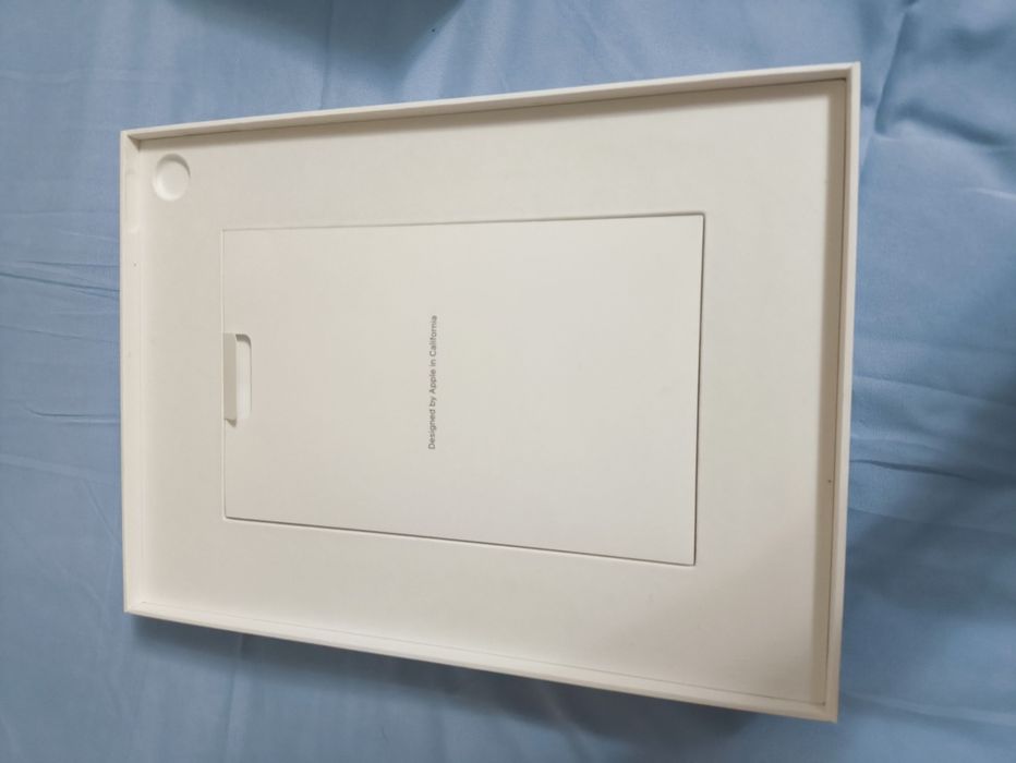 Коробка от IPAD A16