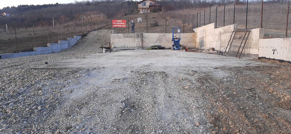 Închiriez teren 500 mp betonat pe centura Muncii-Apahida