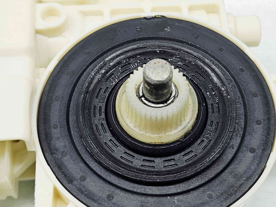 Motoras geam stanga fata Mercedes Clasa A (W176) [Fabr 2012-2018] A246