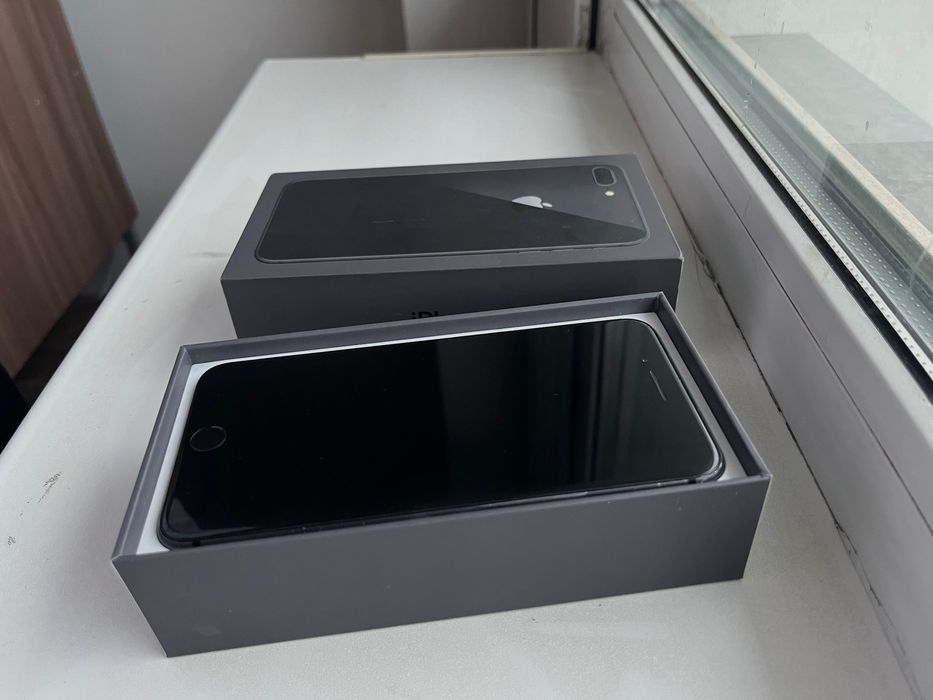 iPhone 8 Plus (8+) Отличное Состояние