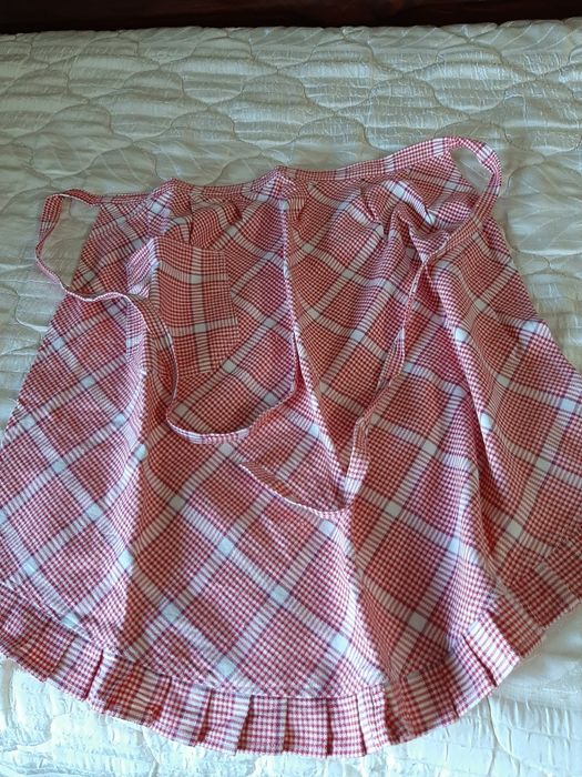 Престилки домакински НОВИ; Жилетки - Нови