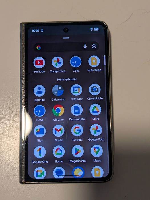 Google Pixel Fold( ecranul mare defect )