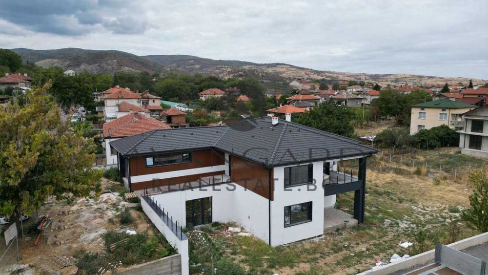 Продава се Къща в с. Първенец, Област Пловдив - 450 кв.м за 812 €/кв.м - Снимка #6