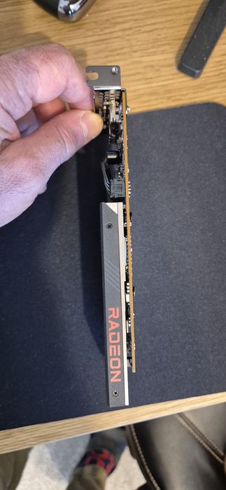 Placa video Radeon RX 6400, low profile