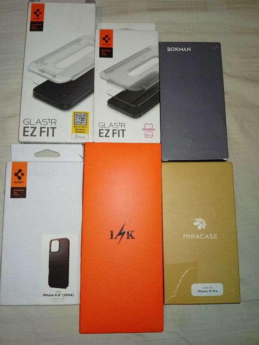 Huse , Geamuri protectie iPhone Series 13,14, 15 Pro,Kindle