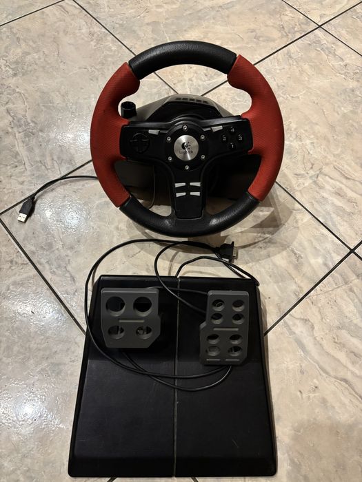 Volan cu pedale Logitech