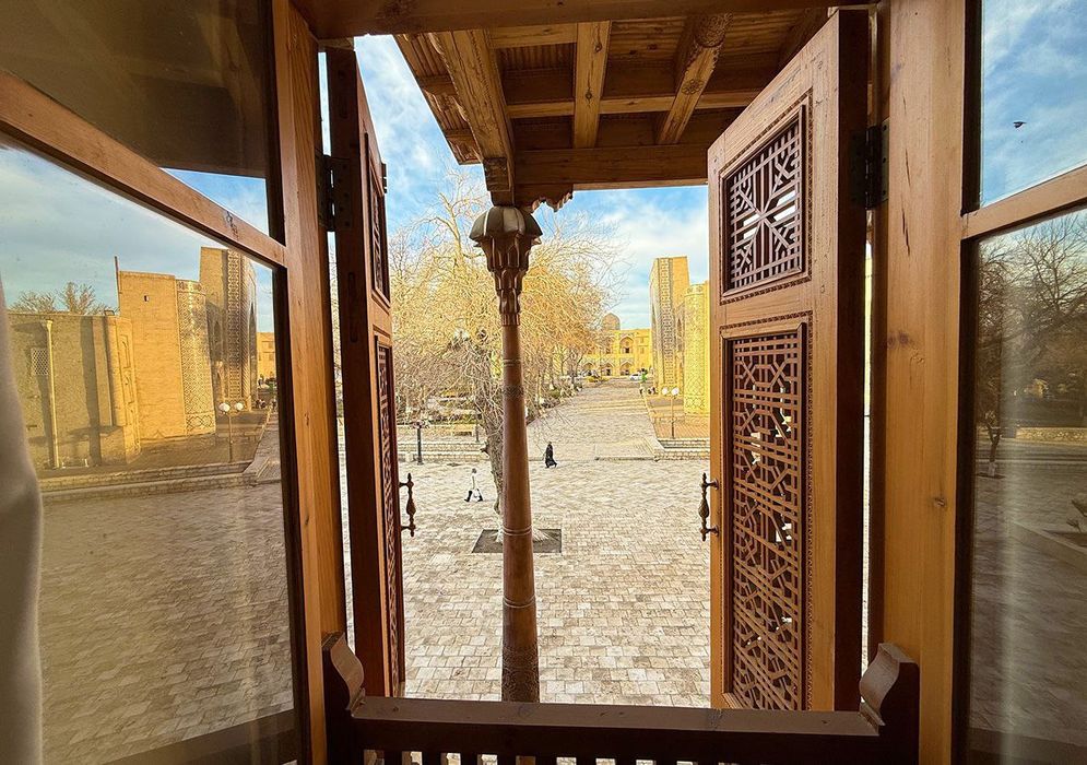 Гостиница Асл возле ляби хауза