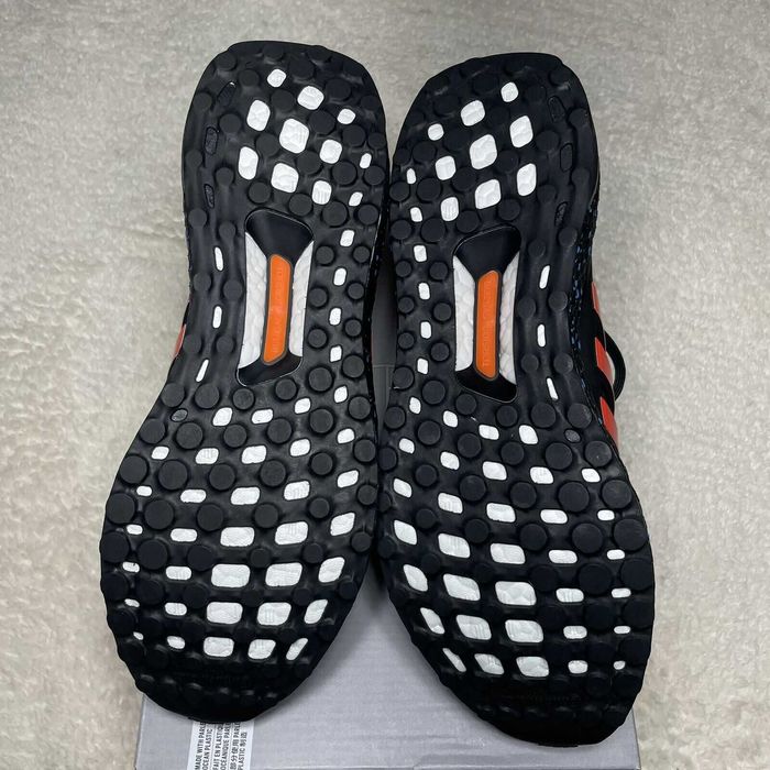 Оригинални спортни обувки  ADIDAS ULTRABOOST 5.0     EU38 2/3