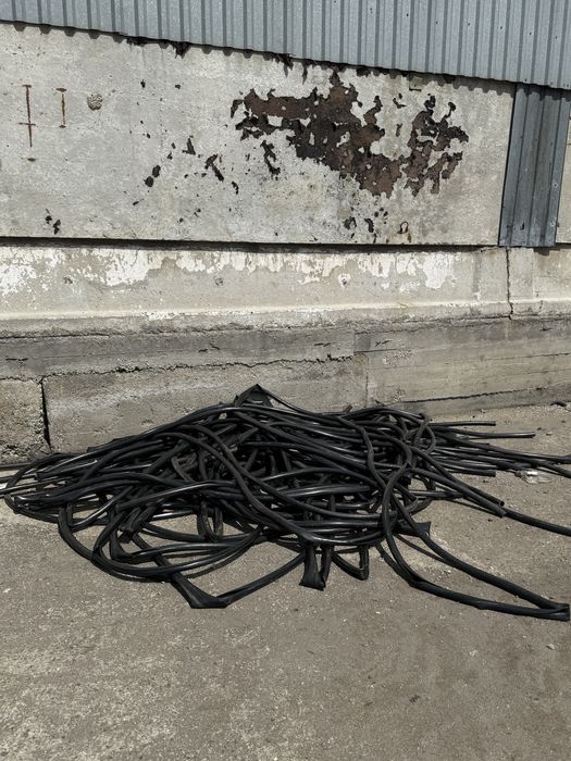 Оболочка кабеля.