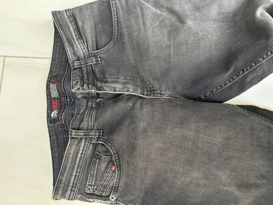 Blugi barbati Diesel