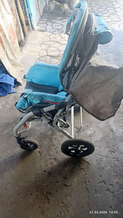Продам коляску для детей ДЦП