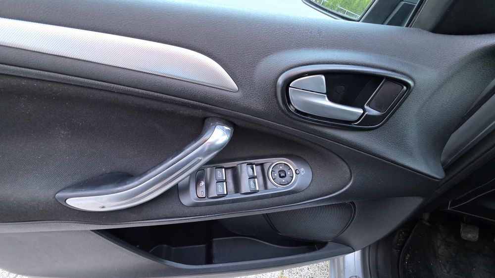 Ford Galaxy 2014