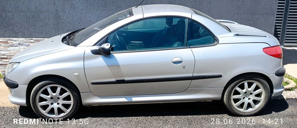 Peugeot 206 cc.
