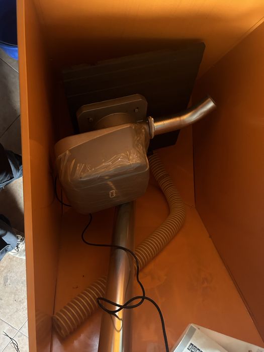 Vand cazan peleti feroli cazanul 800 este nou ne folosit nici odata