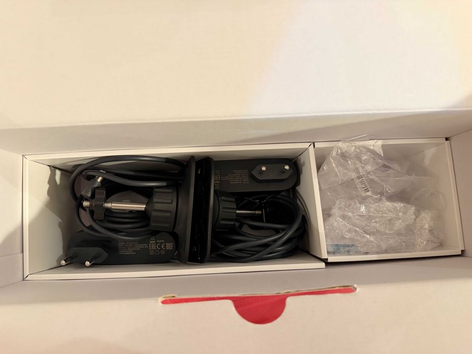 HTC Vive Pro Full Kit - casca VR, 2 base station 2.0, 2 controllere, cutie completa