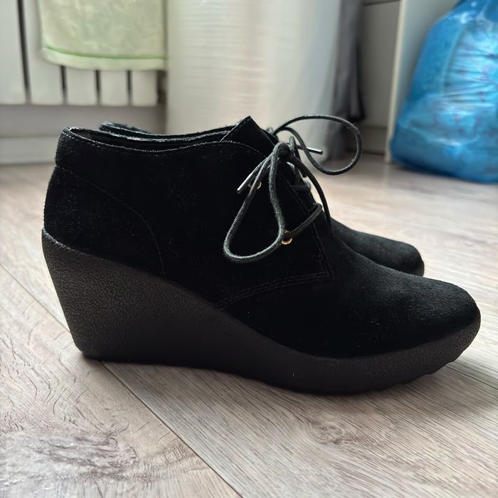 Новые женские ботинки Clarks