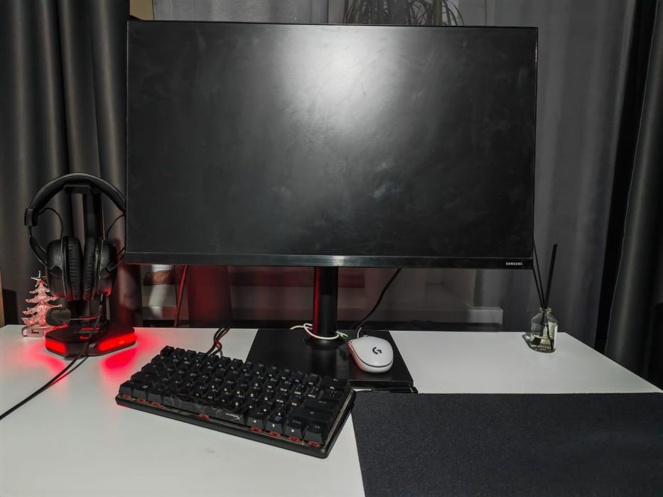 Монитор Samsung 27 Дюймов