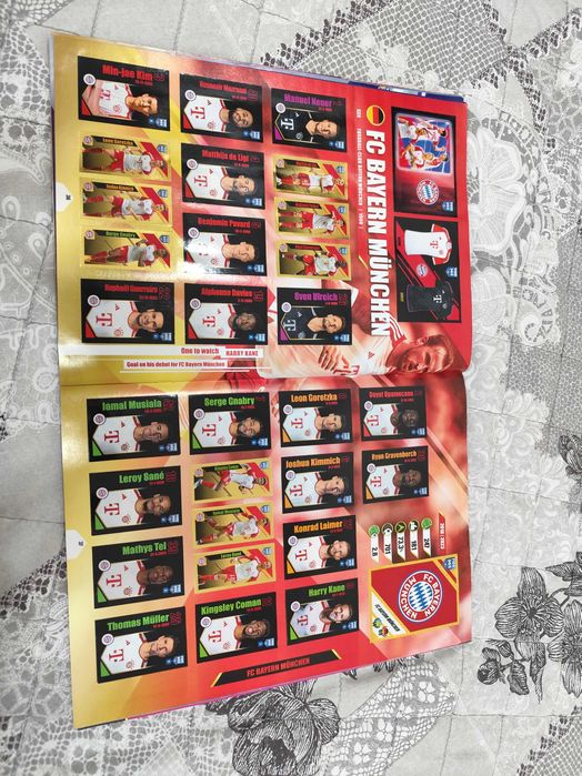 Panini Панини Fifa 365 2024 попълнен стикер албум