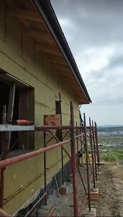 Renovări interioare și exterioare