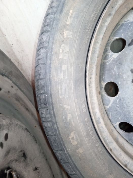 Комплект б,у шин лето