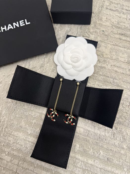 Серьги Шанель с упаковкой