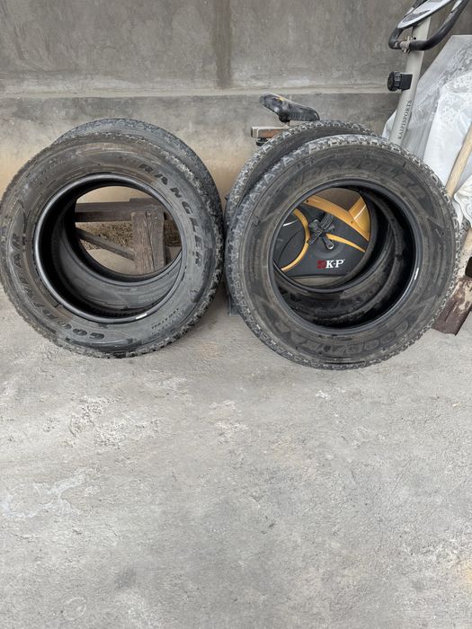 Всесезонные шины для внедорожника