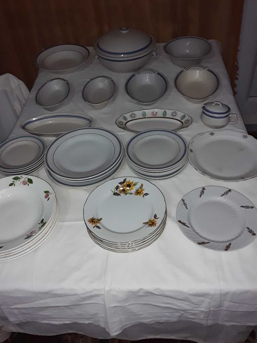Посуда столовая,сервизная,кухонная в отличном состоянии.