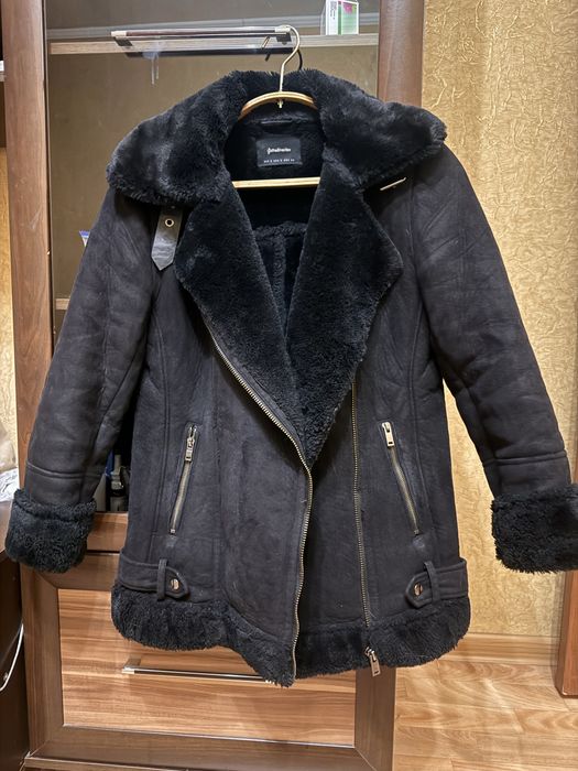 Дубленка Stradivarius