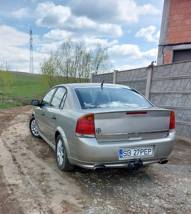 Vând Opel Vectra. C