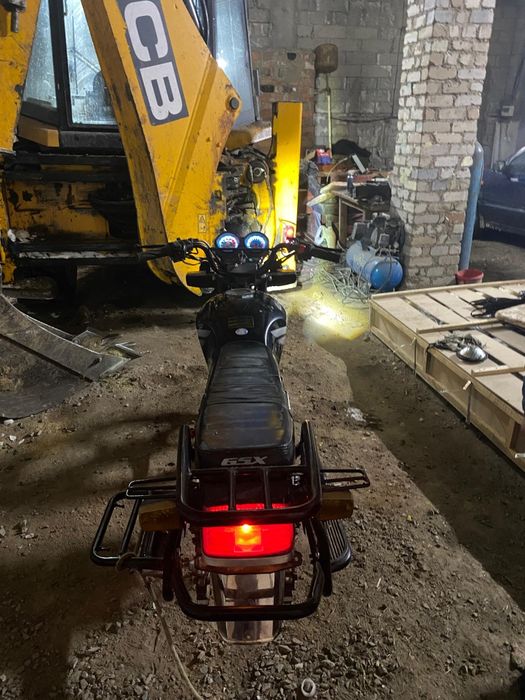 Мотоцикл GSX suzuki жсх