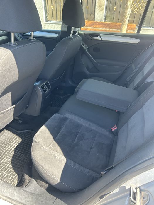 Vand Golf 6 1.4 tsi 122 cp 2009 automat 4500 Euro Negociabil