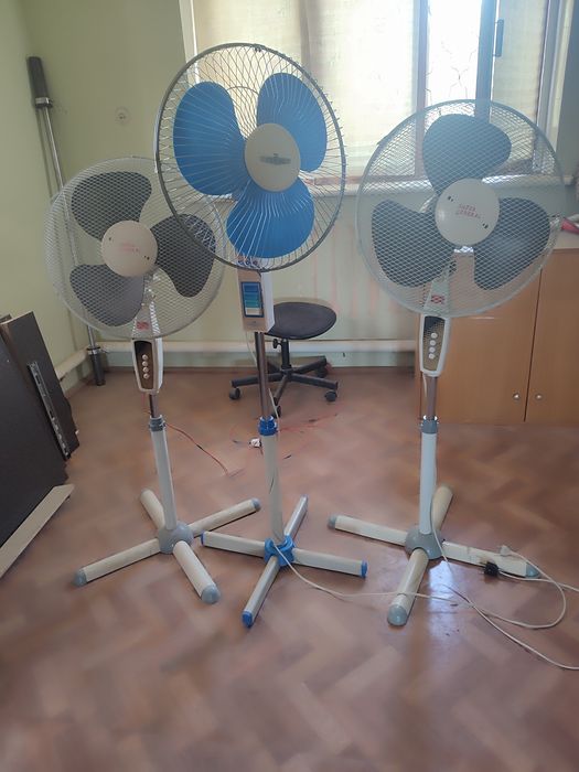 Вентиляторы (3 шт.). Рабочие. Продам все 3 сразу.