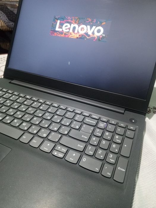 Lenovo 4020 novutbok