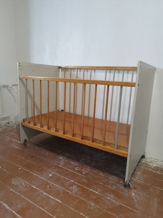 Кроватка детская