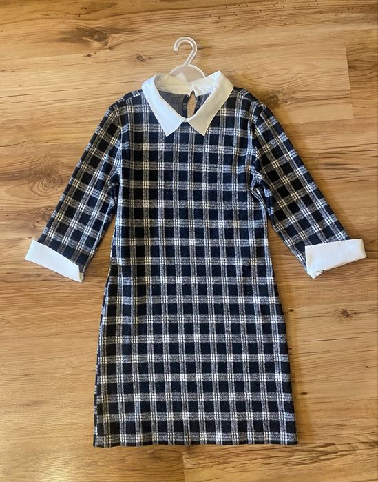 Лот от две страхотни нови рокли -140-152.