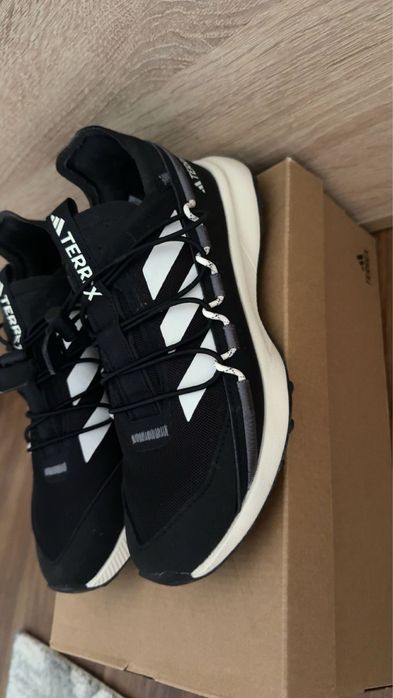 Оригинални обувки Just cavalli и Adidas Terrex
