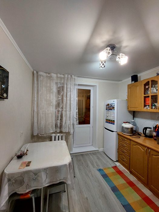 Продам 2 комн квартиру в центре города