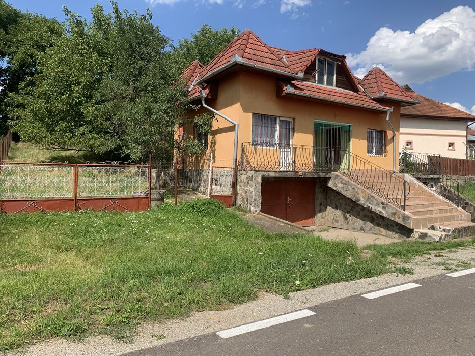 Vand casă de locuit comuna Băla