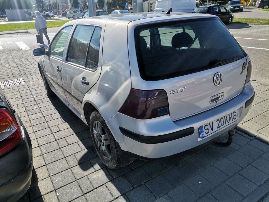 VOLKSWAGEN Golf 2000 — imagine 3